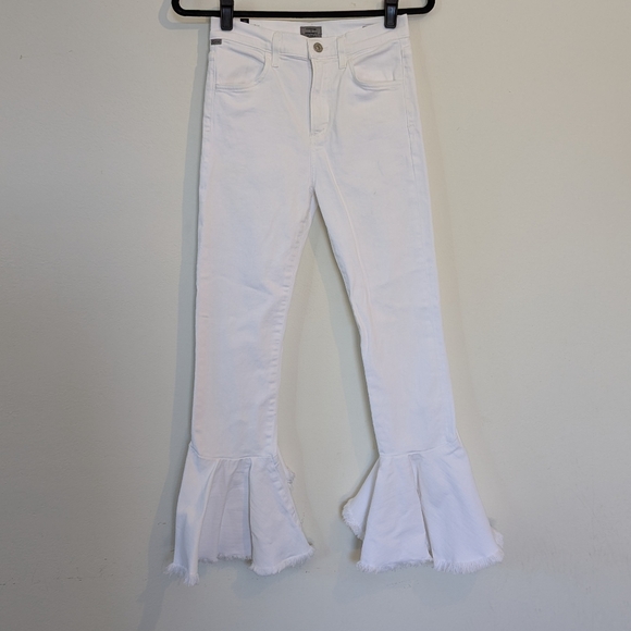 CofH Drew White Flounce Flare Bottoms Jeans Size 25
